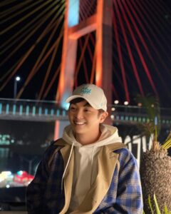 Choi Hyeon-woo Instagram - 🌉 #최현우 #magic #여수