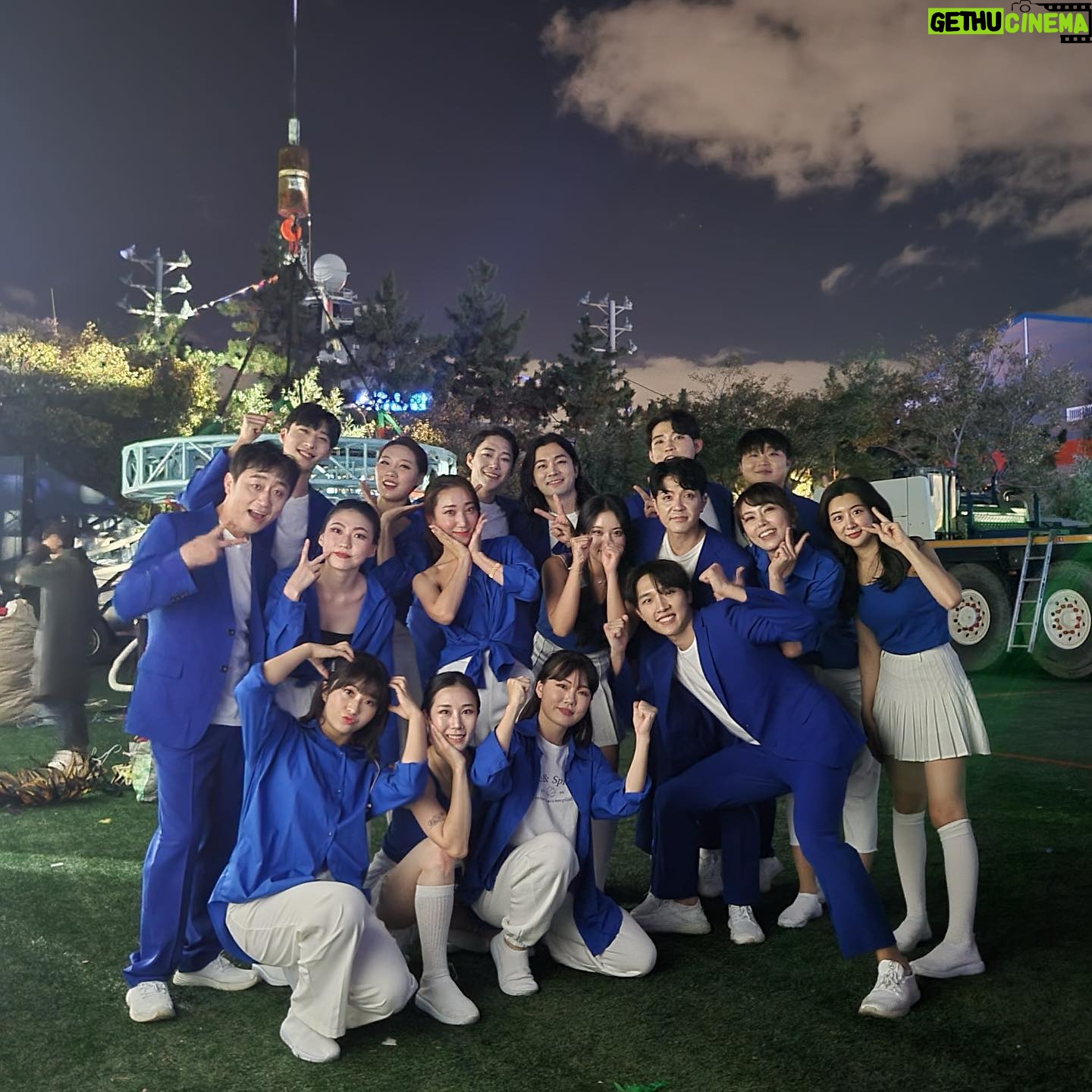 Choi Hyo-eun - 3 Likes - #2022울산고래축제 🐳
아직도 고래축제에서 헤어나오질 못하고 있는중
귓가에 노래가 계속 맴돌아😵💫
