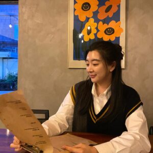 Choi Hyo-eun Instagram - 레몬사와 먹을 생각에 행복🍋