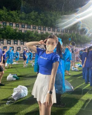 Choi Hyo-eun Instagram - #흠뻑쇼 @42psy42