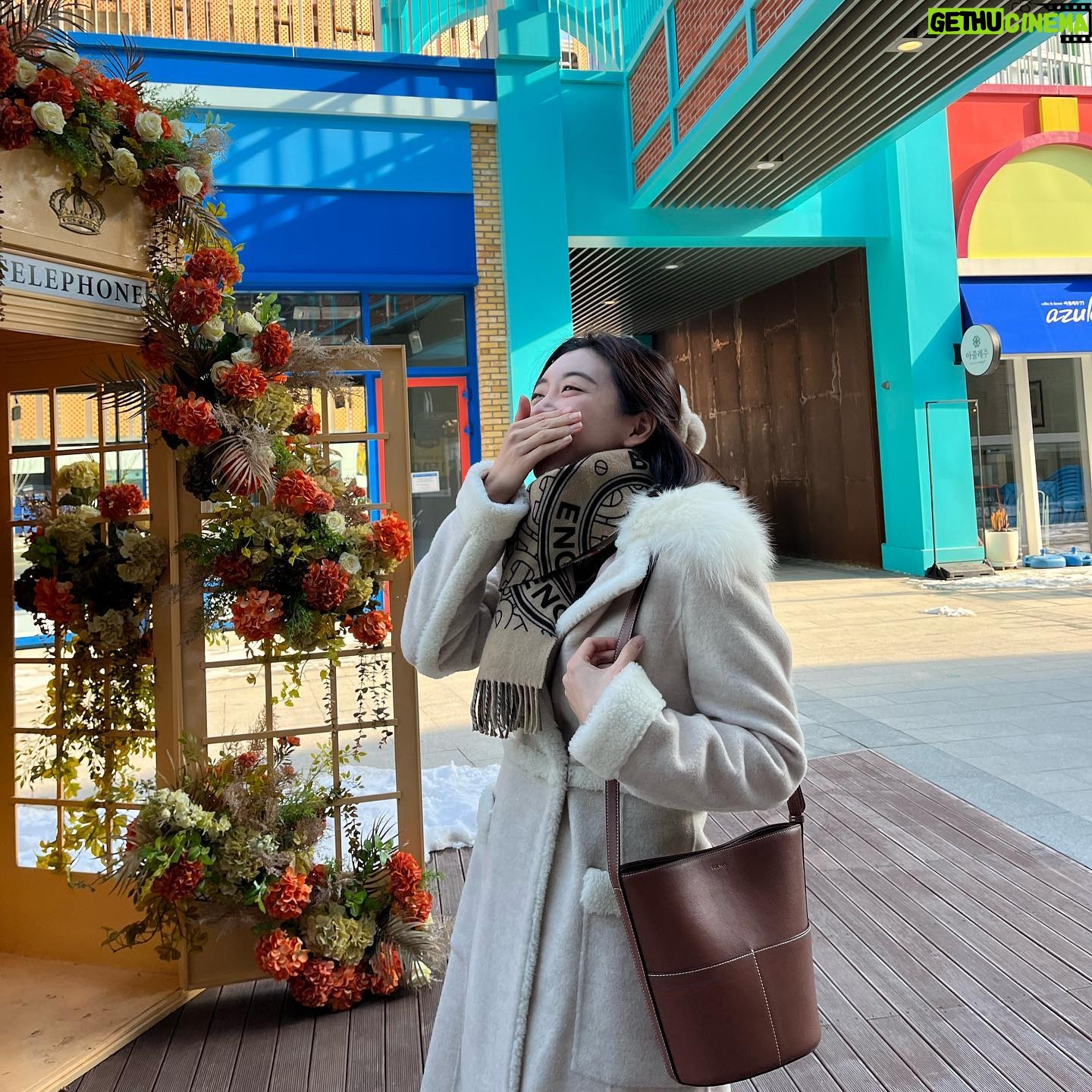 Choi Hyo-eun - 3 Likes -