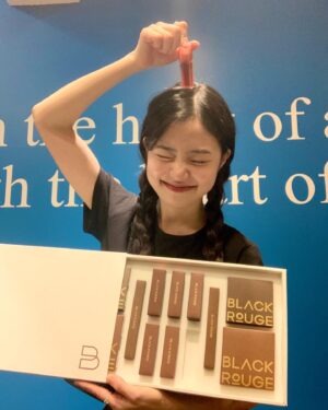 Choi Ji-su Instagram - @blackrouge_kr ❤️
 >⤙< 감사합니다 🥰