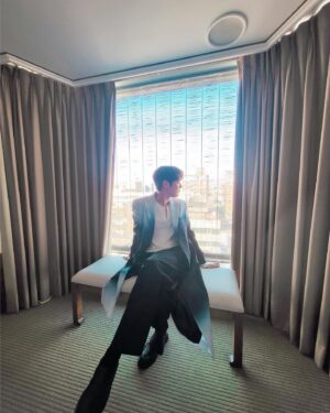 Choi Jin-hyuk Instagram - Hello Taiwanese fans!It's been so long!See you at the fan meeting tomorrow!😍👍