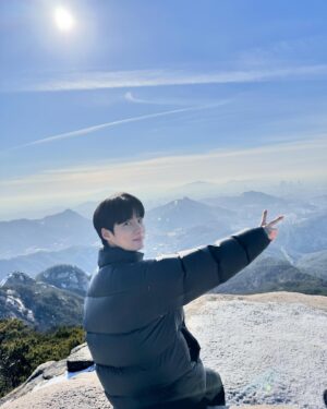Choi Kyung-hoon Instagram - 1~2월🏔️⛰️