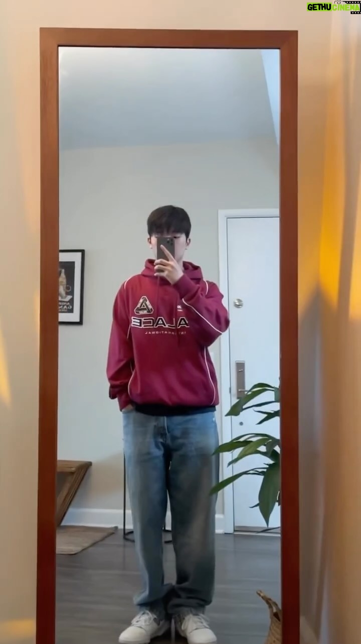 Choi Min-yeong - 228.2K Likes - Outfit’s in LA :)