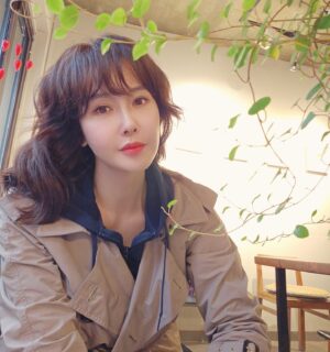 Choi Su-rin Instagram - 촬영후 

최수린