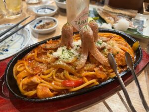 Choiza Instagram - 전국구 맛집에도 절대 지지않는 동네 이자카야 난 이집 나폴리탄이 정말 좋다. 먹는거 좋아하는 형이랑 먹는거 얘기하면서 배터지게 먹았던날

link in bio ☝️
#최자로드8 #금호동 #마케나이데 #이자카야 #김풍 #나폴리탄 #마파두부