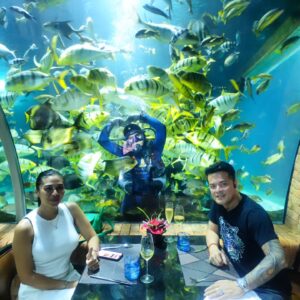 Choky Andriano Instagram - Jangan Pernah Berubah ya 😘
#my #wife #love #forever 
#fyp #bali #apurva #kempinski #indonesia