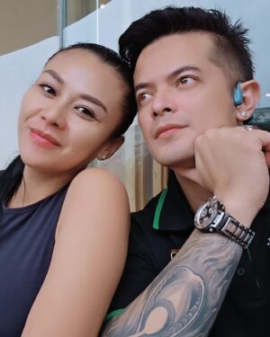 Choky Andriano Instagram - 🥰😍🥰 #fyp
#love #my #wife