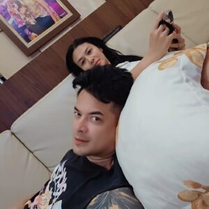 Choky Andriano Instagram - "Dalam Pengawasan Istri " 
Ingat ya ..Saya bukan takut istri . tp istriku lebih berani aja . 😂😂😂
🙉🙉🙈 #my #wife 🙈🙉🙈 #jakarta #indonesia #fyp