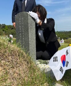 Actress Choo Mi-ae HD Instagram Photos and Wallpapers September 2023