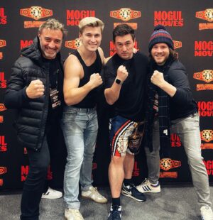 Chris Broad Instagram - With the boys. Pumped for tomorrow.

Don’t miss the show over on @ludwigahgren YouTube channel from 4pm PST ♟🥊

Wish me luck!