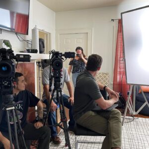 Chris Cassidy Instagram - Wonderful to film today with producer @jonwoods for a @netflix show titled #COUNTDOWN which will air in September. The series will chronicle the @inspiration4 mission - the first all all civilian Spaceflight. #godspeed 👍🏻