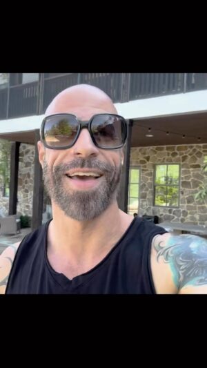 Chris Daughtry Instagram - THE DAUGHTRY APP IS HERE 🤘 DOWNLOAD IT NOW for exclusive access to pre-sale tickets, tour dates, bi-weekly chats with Chris and the band, special live streams and so much more 🔥 HIT THE LINK IN BIO and check it out! 

#DAUGHTRYBE