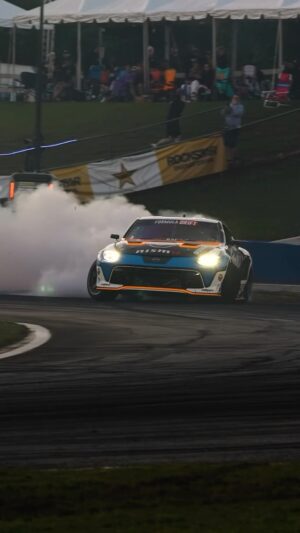 Chris Forsberg Instagram - Let’s see if we can get a sick Nissan finish like we did lastnight at prospec! 🔥 shoutout to @alexjagger227 for a strong Nissan finish!

#nissan #nismo #z1motorsports #formuladrift #drifting #nosenergydrink #350z #370z #newnissan