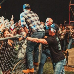 Chris Lane Instagram - Best caption wins…. @brandonmatthewz