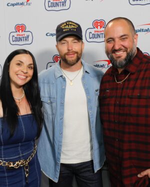 Chris Lane Instagram - Big Time in Austin Texas for the @iheartradio festival! 🤠 @iheartcountry