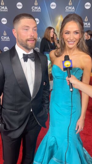 Chris Lane Instagram - It’s date night for @iamchrislane and @laurenlane! 💕 #CMAAwards