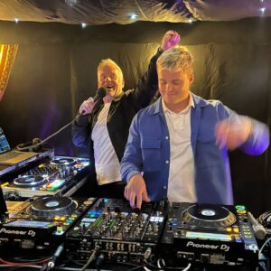 Chris Moyles Instagram - Friday night 6pm, my first Live DJ set of 2023 with @maxtylerofficial. On my insta live. Tune in.