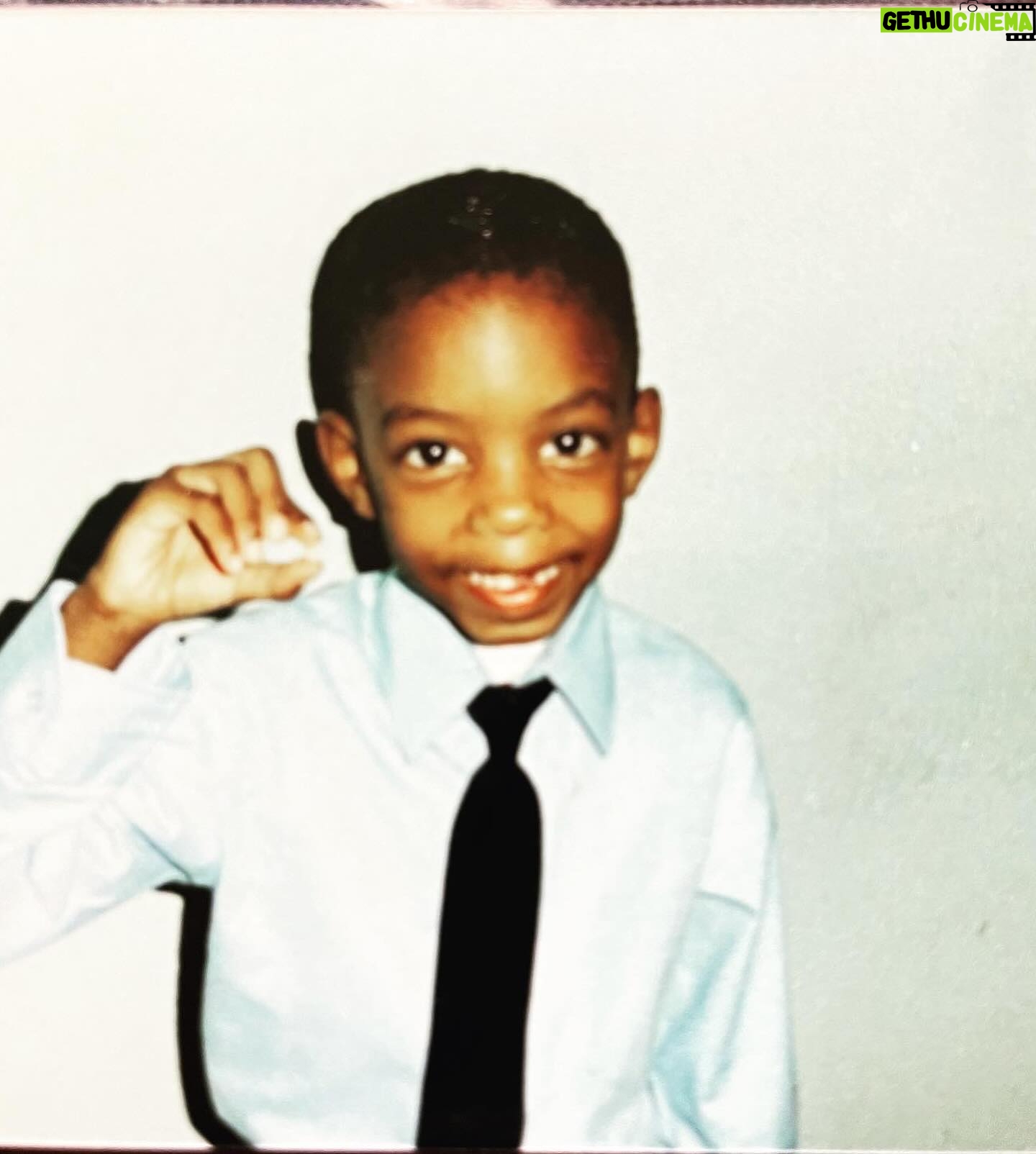 Chris Powell - 6K Likes - It’s my birthday today. Life is amazing, I woke up very grateful for the life that I have, the people around me who love me and another year and opportunity to do my best and have my best year yet. Pisces ♓️ Gang!