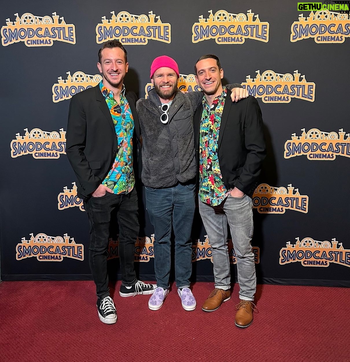 Chris Raab - 1.6K Likes - Great times had @smodcastlecinemas @thatkevinsmith film festival with @banes.john and @theharrowbrothers #afternoonermovie #indiefilmfest #comedy #filmmaking