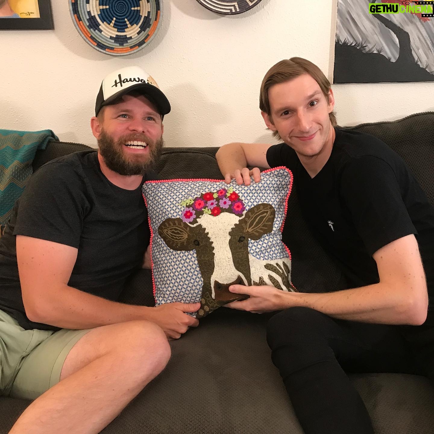 Chris Raab - 1K Likes - This week on @bathroombreakpodcast my guest is comedian Jeremiah Watkins @jeremiahstandup. We sat down for chat about Stand Up Comedy, Roast Battle with Jeffrey Ross, Kill Tony, Regan & Watkins Music, Sexy Saxophones and more. Hope you enjoy! Thanks Producer @rickkosick🎥🎤LINK IN BIO #bathroombreakpodcast #raabhimself #jeremiahwatkins #reganandwatkins #standup #comedy #funny #killtony #justforlaughs #roastbattle #jackass #cky #vivalabam
