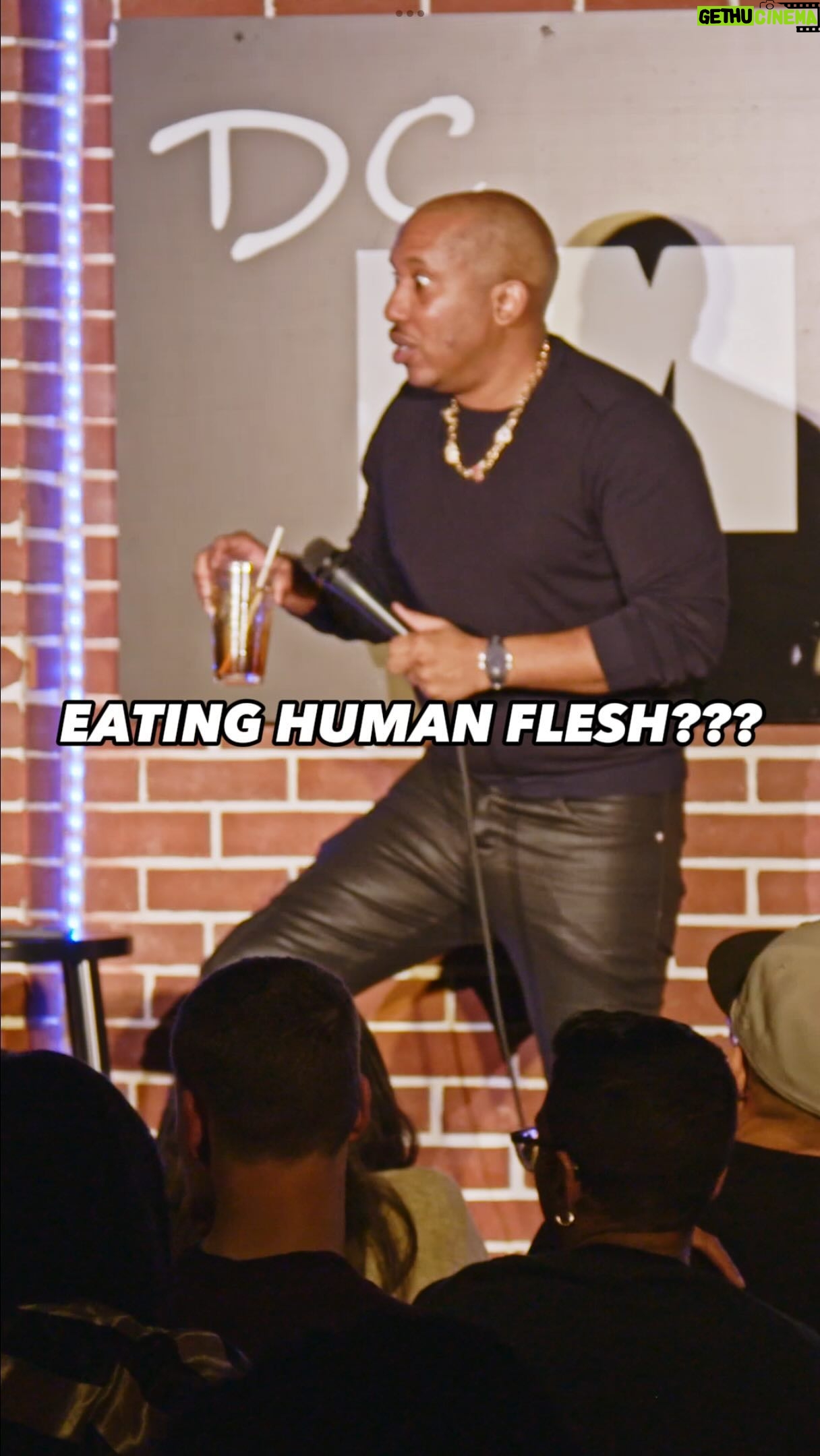 Chris Redd - 1.5K Likes - Don’t come to my show with this Walking Dead sh**.
#ChrisRedd #StandUp #Comedy #WalkingDead #Zombie