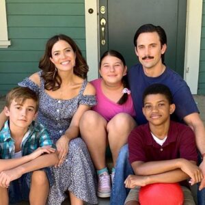 Chris Sullivan Instagram - #ThisIsUs Circa 2016-2022…#ThatWasUs @thatwasus #TBT 

📸 @sara_wehrheim