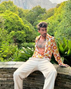 Actor Chris Taylor HD Instagram Photos and Wallpapers February 2024
