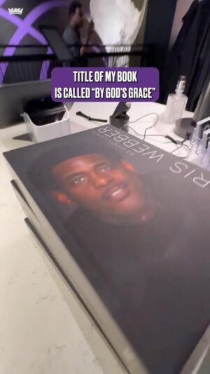 Chris Webber Instagram - the legendary @realchriswebber is in the building tonight 🙌 

you can purchase a copy of his new book “By God’s Grace” at Label K, the Kings Team Store at Section 109 📖👑