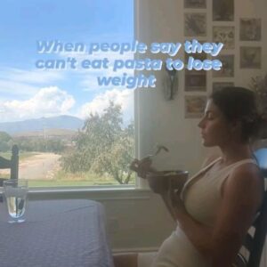 Christi Jaynes Instagram - Still enjoying my favorite meals.

🍁 staying consistent with workouts
🍁 lighter weight higher reps
🍁 eating smaller portions
