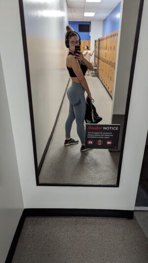 Christi Jaynes Instagram - How bad do you want it?

I got backup to 4plates.
I'm at 20lbs on my cleans well on my way to 45lbs.

Determination, hard work, drive, sprinkled with some anger and sadness 😔

#brazilianwonderwoman #selfcare #gymlife #hardwork #thejourney #cleans #narcsurvivor #prowrestler #muse #girlswholift