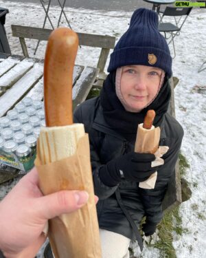 Christian Bonde Instagram - Georg ville lige have en hotdog, inden han skulle i bad ❤️