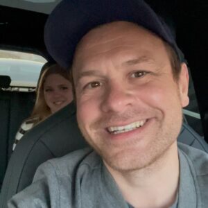 Christian Fuhlendorff Instagram - Så laver farmand sgu lige en SoMe reklame for sit show. Børn i bilen er ikke optimalt.