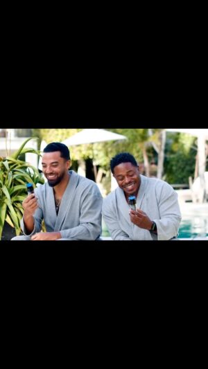 Christian Keyes Instagram - 🤎🙌🏾 You only get one face, take care of it with our new Black Don’t Crack Facial Moisturizer! NOW available. @blackdontcrackskincare #BlackDontCrackSkincare #BlackDontCrack #Skincare #Health #ChristianKeyes #allthequeensmen #HealthandBeauty #Beauty
