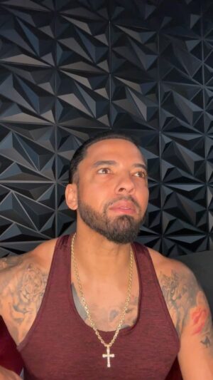 Christian Keyes Instagram - Huge thank you to everyone who pulled up to our Sunday IG live session.🙌🏾🔥👑 #IAintWantNothing @tvonetv #Unsensored