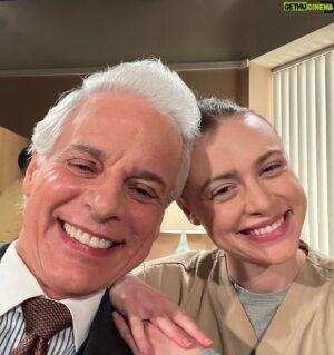 Christian LeBlanc Instagram - The BEST way to start the morning!!!! @youngandrestlesscbs @hayleyerin13 #YR