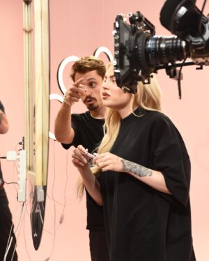 Christian Monassa Instagram - 7 de hoje para @maybellinenybrasil com nosso dreamteam @film_in_ 🔥✨

📸 @_andreneto