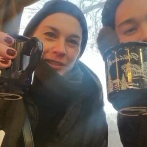Christiane Paul Instagram - HOLIDAY GREETINGS from my friend Vinessa Vidotto and me…
Her first time having a Berlin Currywurst….☺️

Happy Holidays/ Merry Christmas to all of you!

@vidodoburd #fbiinternational 
#nightout in #berlin
#christmas #merrychristmas #happyholidays #berlin #friends #currywurst