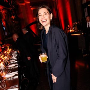 Christiane Paul Instagram - GIRLS NIGHT OUT:) 
What a lovely evening #aboutyesterday 
#thanks for having @hermes 
#pic by @clemensporikys
.
.
#dress and #coat by @michaelsontagatelier #styled by @andreaspeterkrings 
.
.
.