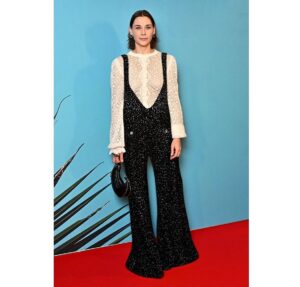 Christiane Paul Instagram - #aboutlastnight #mipcom #cannes
#thanks to @chanelofficial 

-and #thanks to @chriseeh 
#styled by @andreaspeterkrings 🧡
.
.
#premiere #miniseries #concordia #showrunner #frankdoelger #directed by #barbaraeder @mipmarkets
#hair by @signecannes #makeup by @jessmakeupagency
