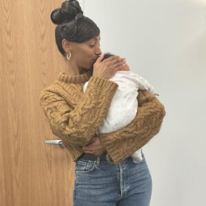 Christiani Pitts Instagram - Season 3 Finale of @raisingkananstarz out now!! 
It was 😮‍💨 #ChefsKiss 

I feel extremely grateful to be a part of this series. Everyone involved is remarkable. When I started this season, I was 1 month postpartum. For any moms out there, you know what that means.  I was still trying to figure out who I was, who my little human was, Who’s body I was in, etc. Everyone made me feel so well taken care of and ready to show up and do the work. Grateful is an understatement. 

Also, idk WHO “Paprika, Pumpernickel, Passionfruit or Periwinke” is 😂, but I loved seeing it. #Pernessa