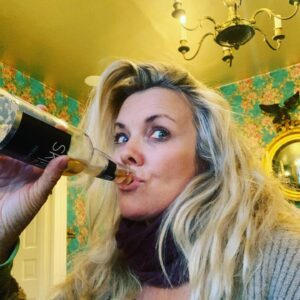 Christie Clark Instagram - Just stretching my muscles this Friday night for next week in #neworleans #jazzfest2022 the best time of the year. You come back sore, yet recharged from dancing in the sunshine with your friends! Epic!