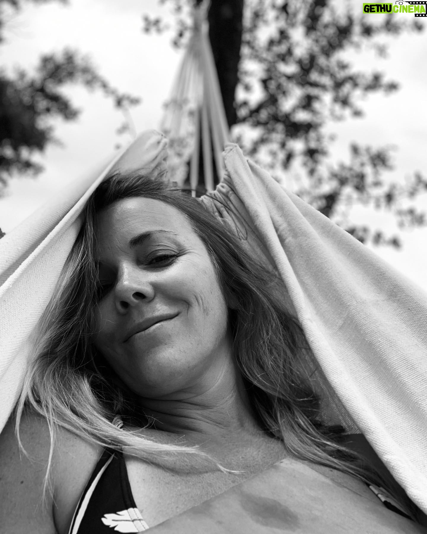 Christie Clark - 1.1K Likes - Dreaming of California!!! Can’t wait to see you all soon:)