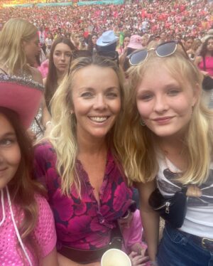 Christie Clark Instagram - #harrystyles rocked it! Now I see what all the fuss is about. I’ve never seen a bigger crowd for one person.