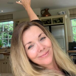 Christie Clark Instagram - So, happy that I decided a few months ago to try the now old trend of Balayage!  My kids just went back to school for another two weeks!!! Finally reading books, cleaning closets, becoming a BBQ master, camp scout, trying not to drink everyday and making wreaths for friends and NHS workers. Hope your all ok?  Super weird times.  What’s making you sane right now?
Cheers...it’s Friday!