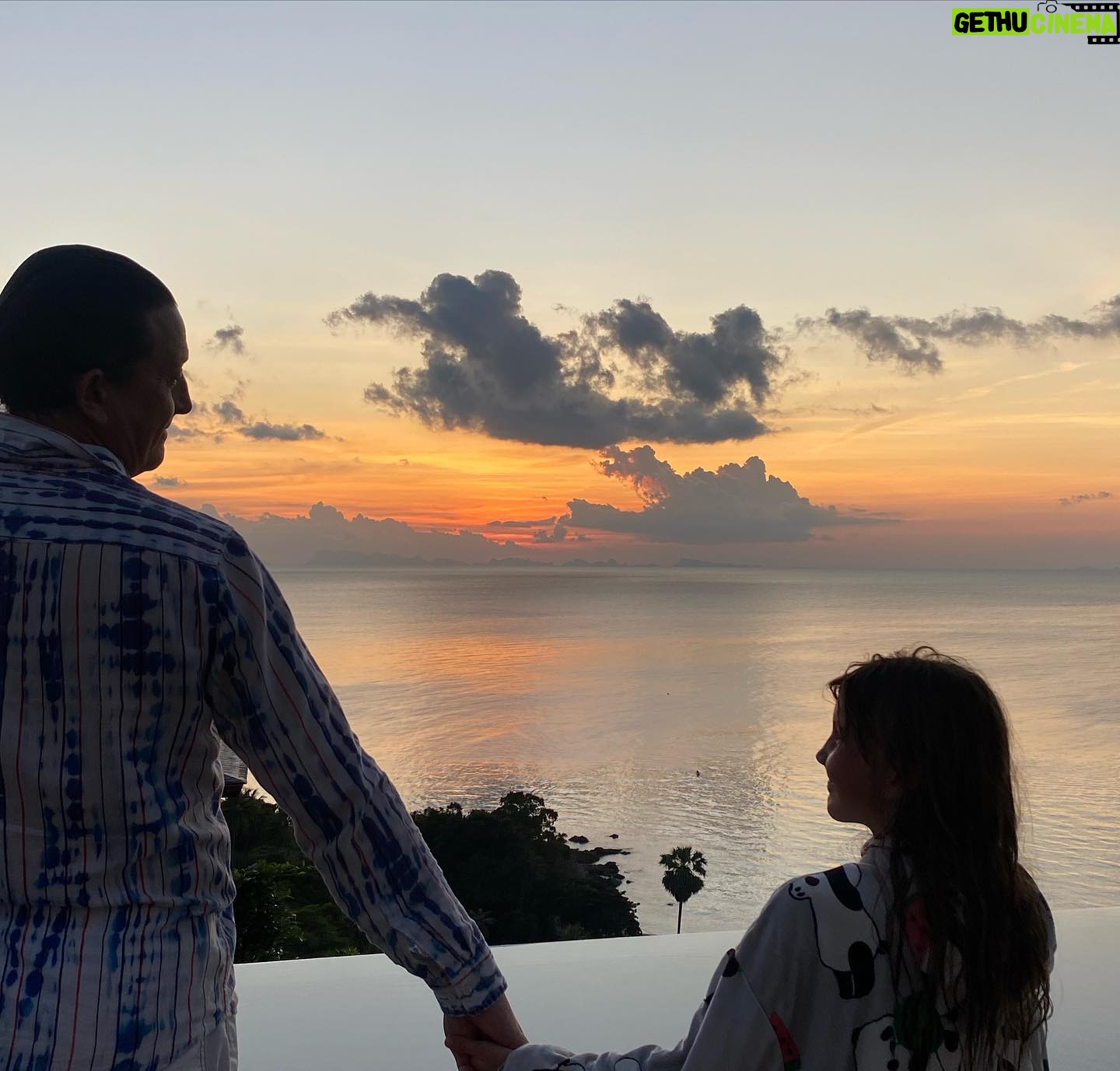Christie Clark - 2.3K Likes - Merry everything! Happy almost New Year from our family to yours!
#thailand #kohphangan #2022