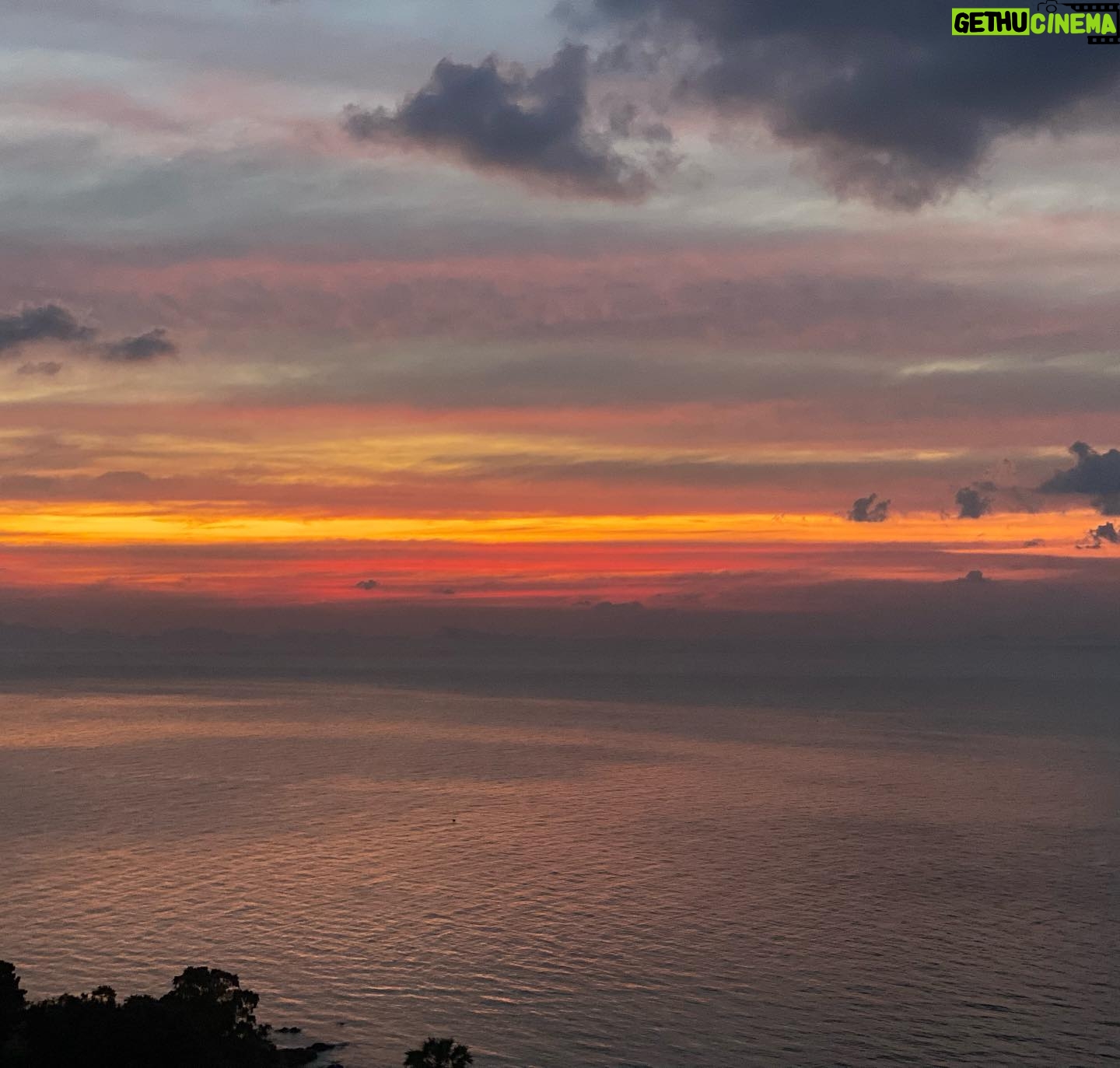 Christie Clark - 2.3K Likes - Merry everything! Happy almost New Year from our family to yours!
#thailand #kohphangan #2022