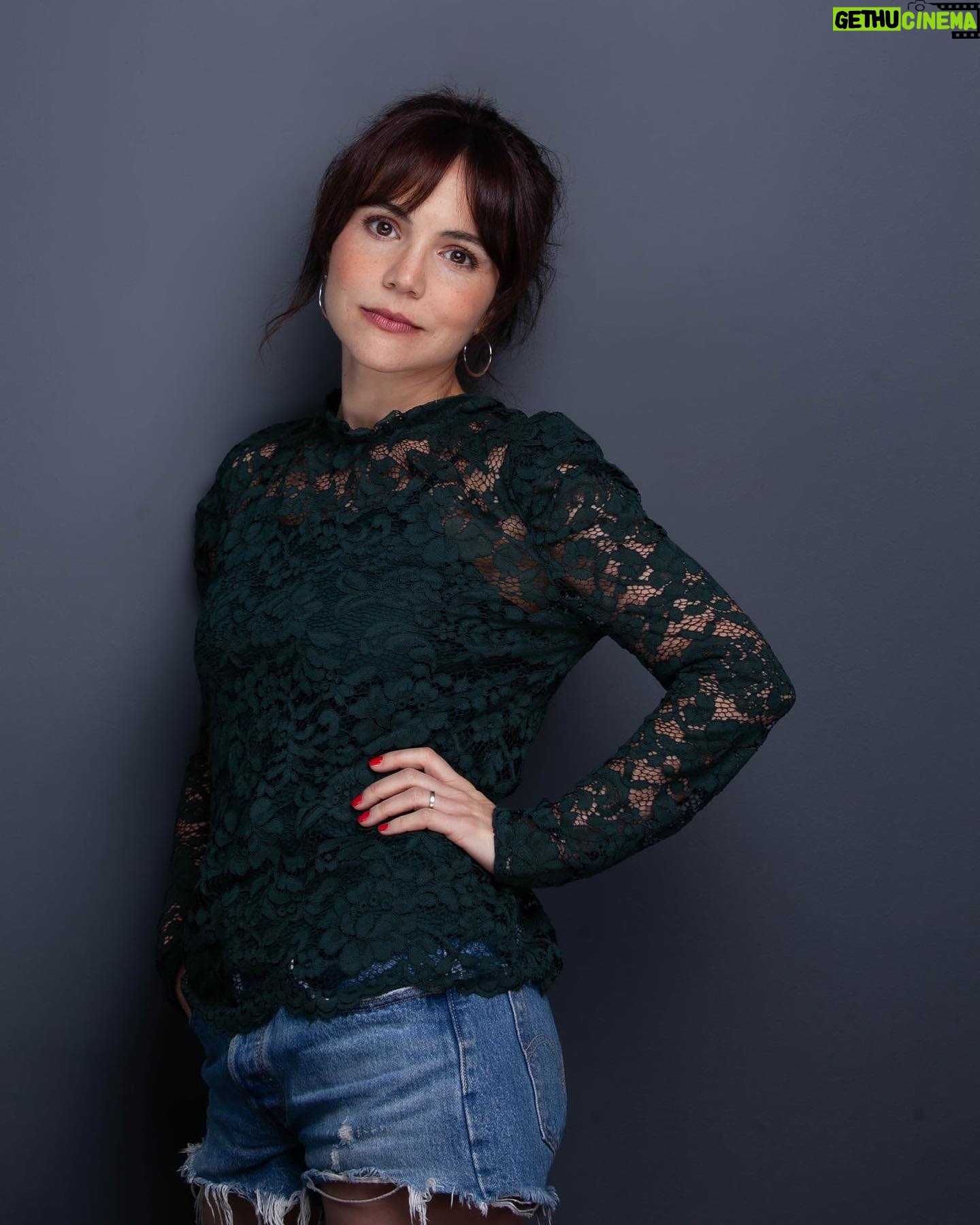 Christina Wren - 725 Likes - My friend asked me, “What does your game face look like? How do you center yourself before you do something big and important?” This is my game face. Now I ask it back to you!
.
.
.
.
.
.
#actor #screenwriter #gameface #screencraft #actress #atlantaactor #atlantaactress #christinawren #letsgo