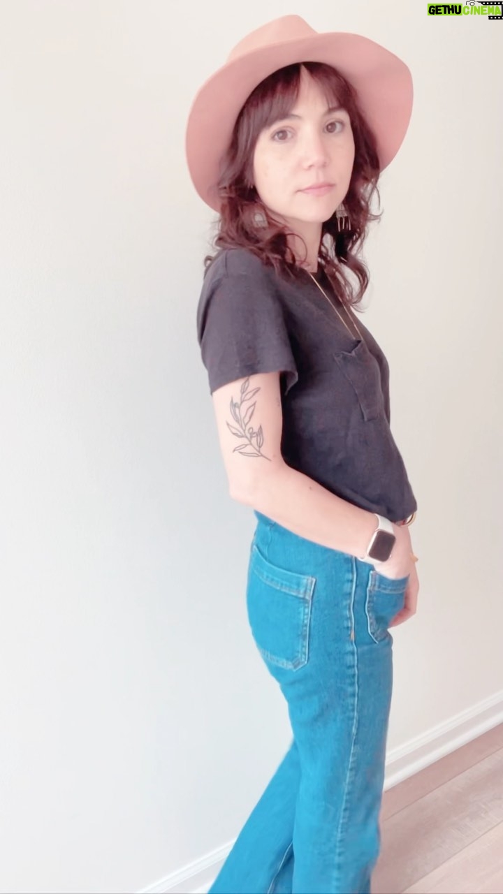 Christina Wren - 371 Likes -